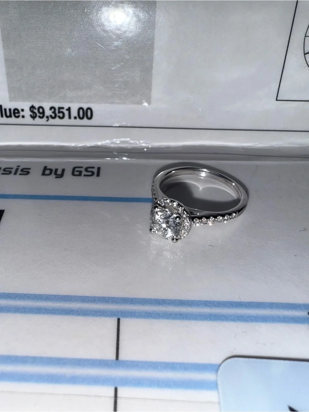 Brand new! Natural Diamonds Round Halo Engagement Ring in White Gold-14k. - Picture 5 of 6